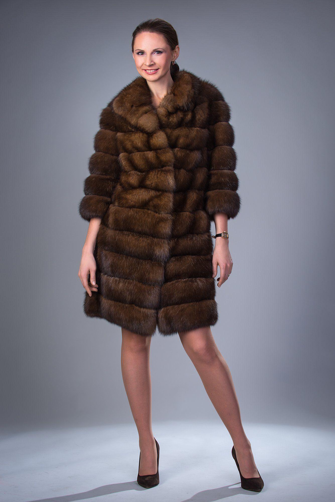 Шуба из меха соболя с английским воротником фото