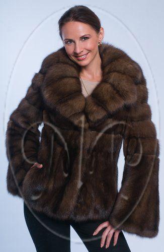 Куртка из меха соболя c английским воротником фото