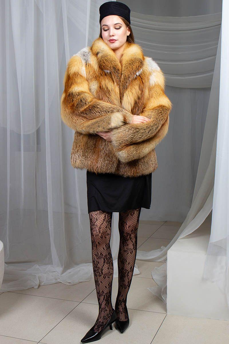 Шуба из лисы с английским воротником фото