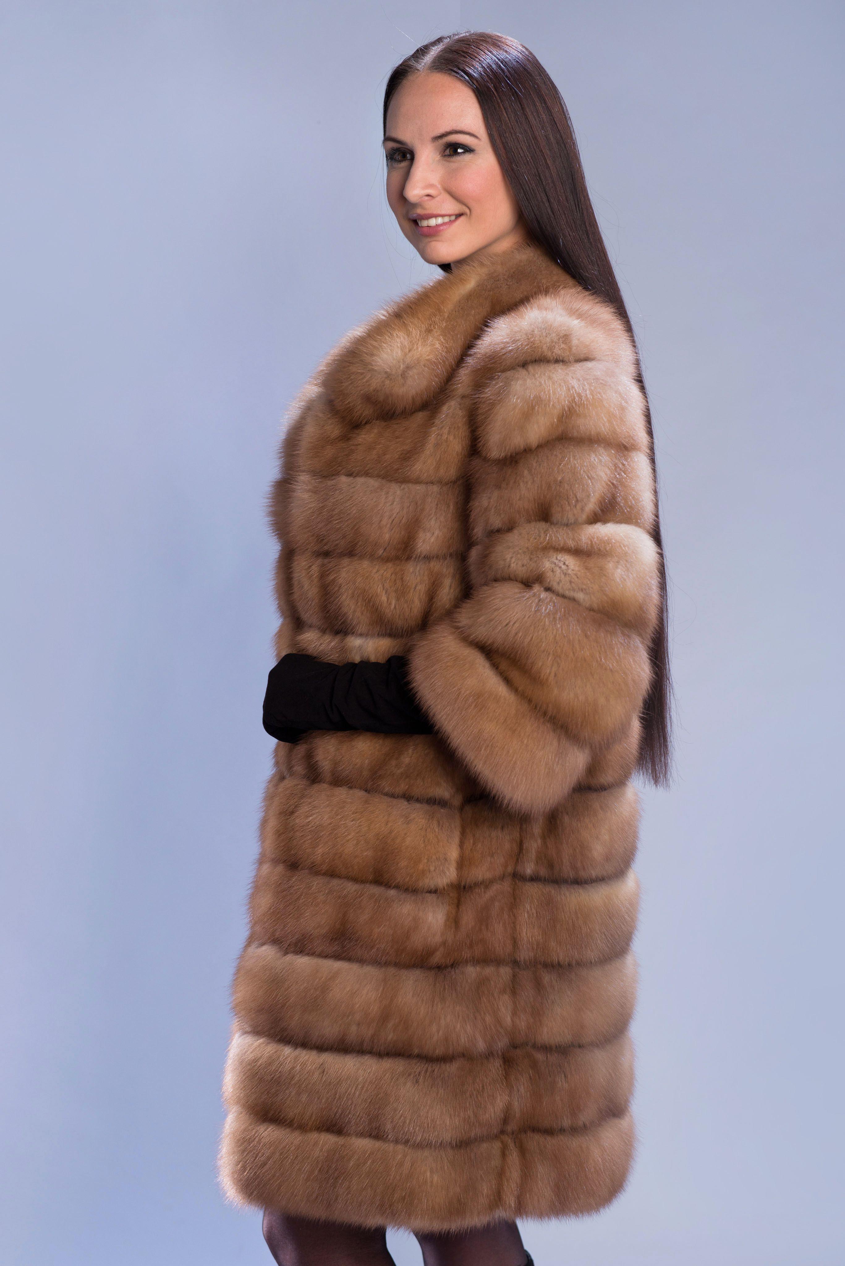 Шуба из куницы с рукавом 3/4 фото