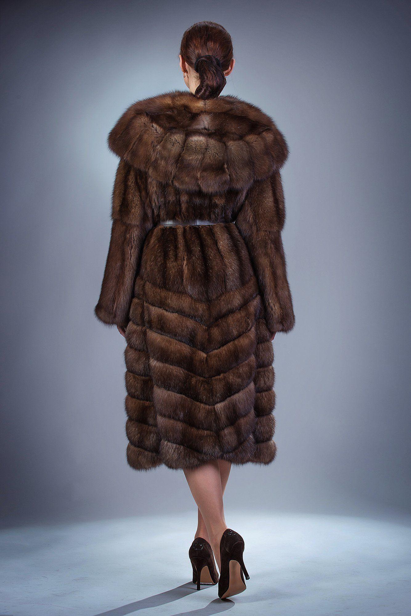 Шуба из соболя с капюшоном фото