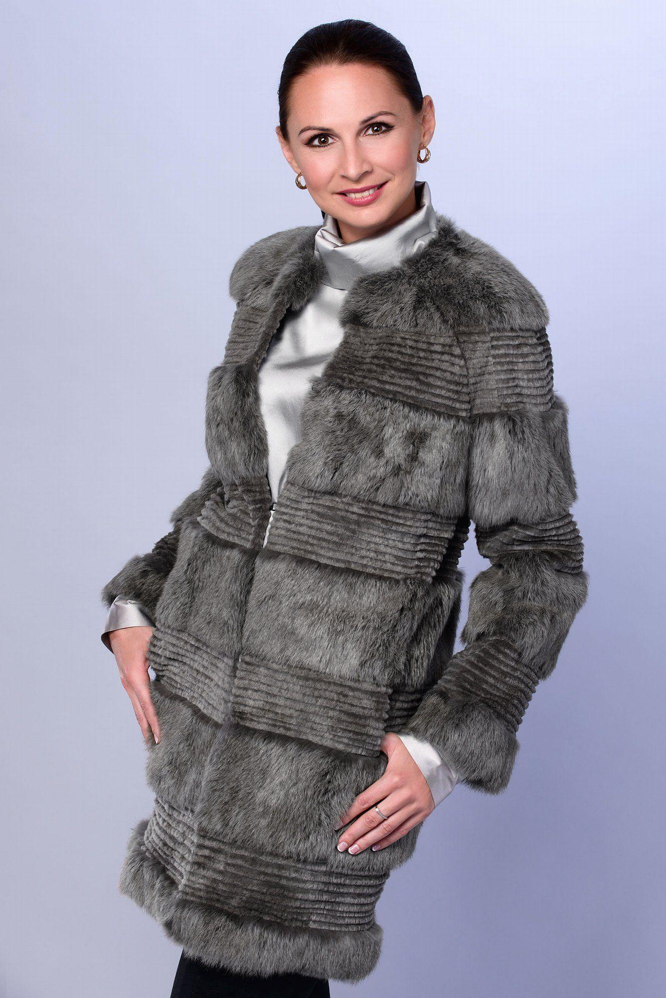 Пальто женское из  меха кролика фото