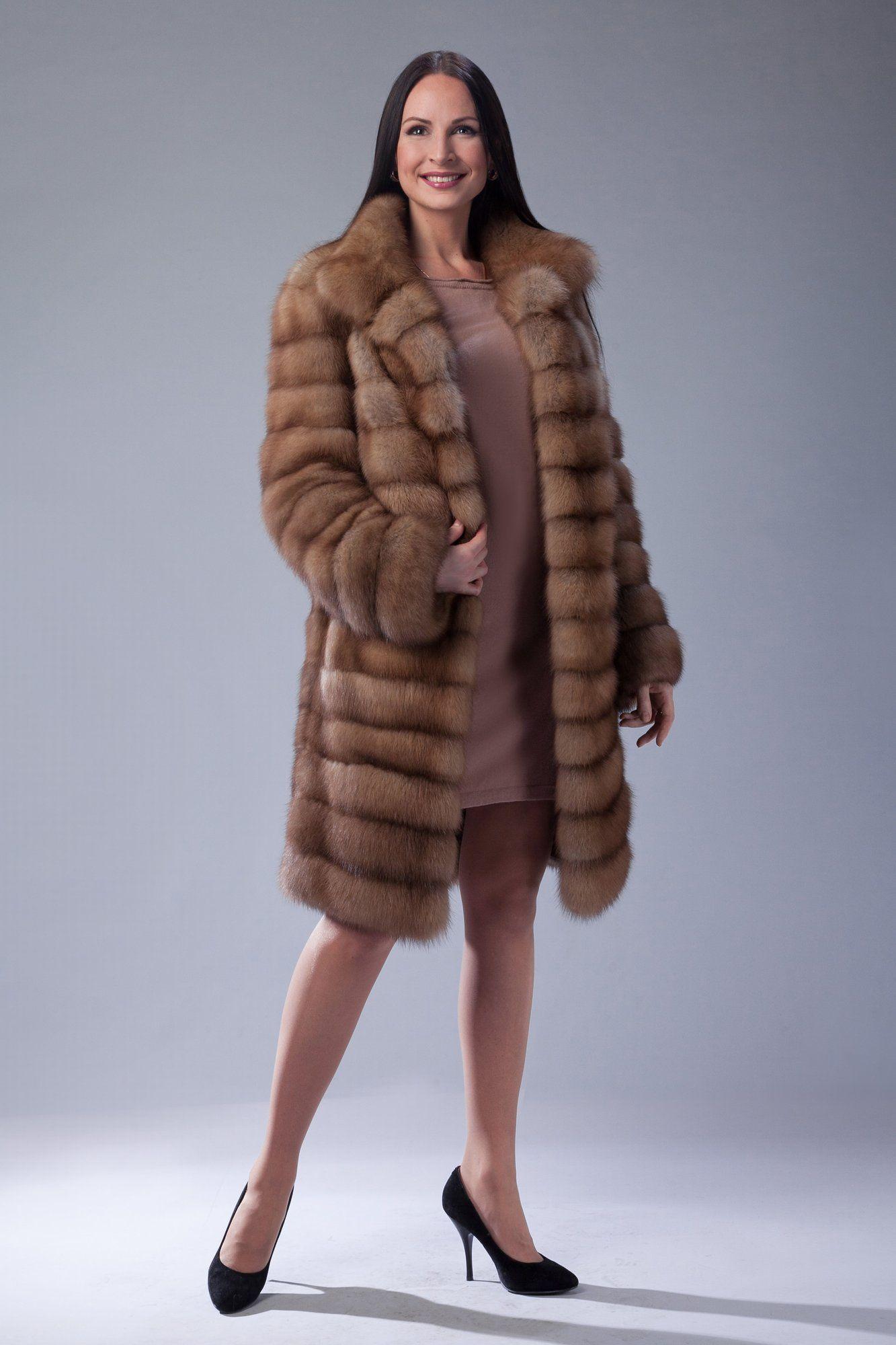 Шуба из куницы с воротником стойка фото