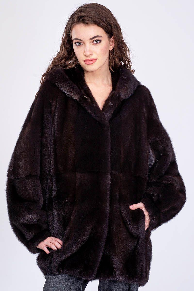 Норковая куртка с капюшоном фото