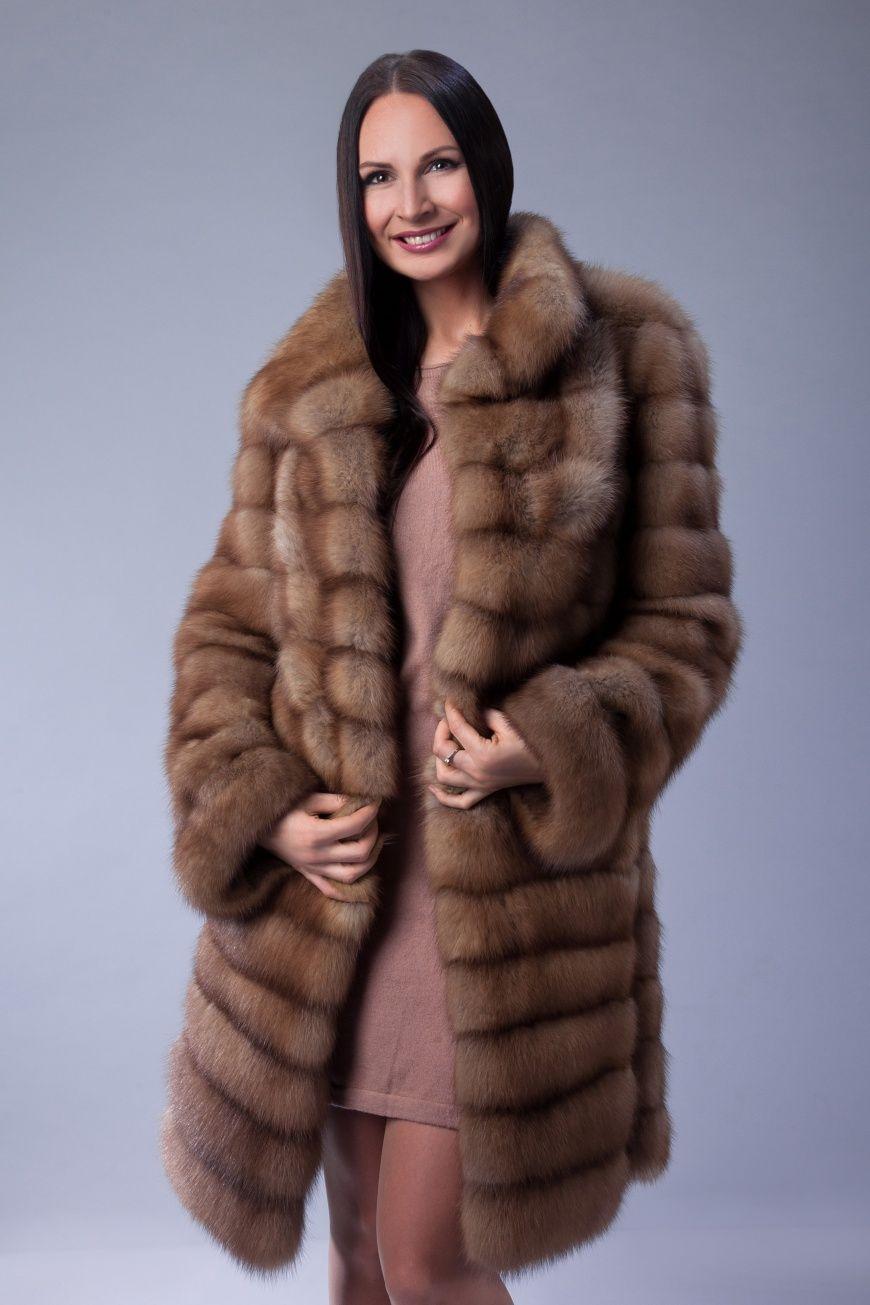 Шуба из куницы с воротником стойка фото