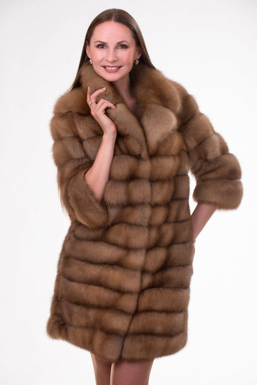 Шуба из куницы с английским воротником фото