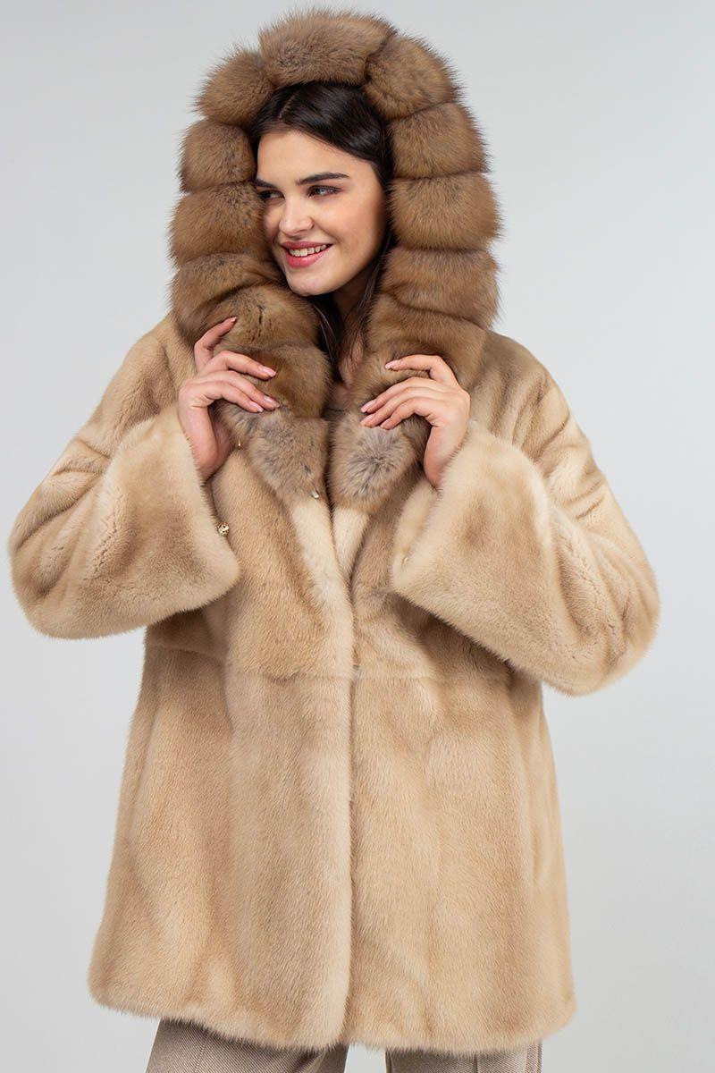 Норковая шуба с капюшоном из куницы фото