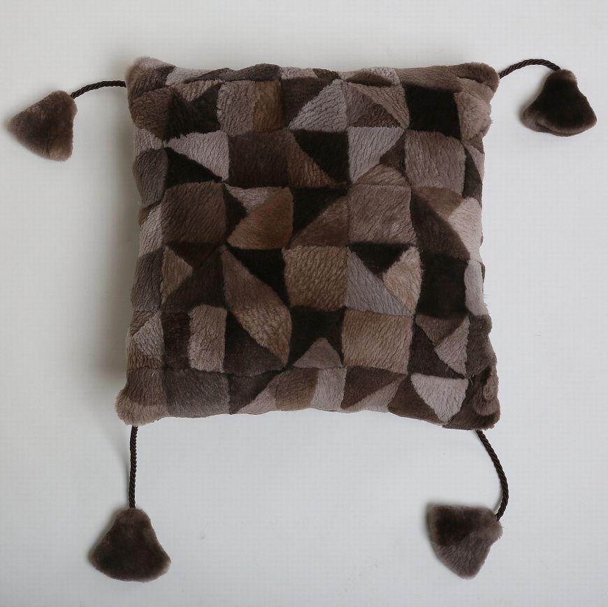 подушка из бобра фото