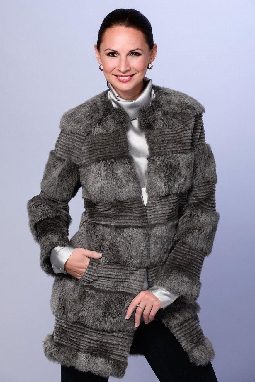 Пальто женское из меха кролика фото