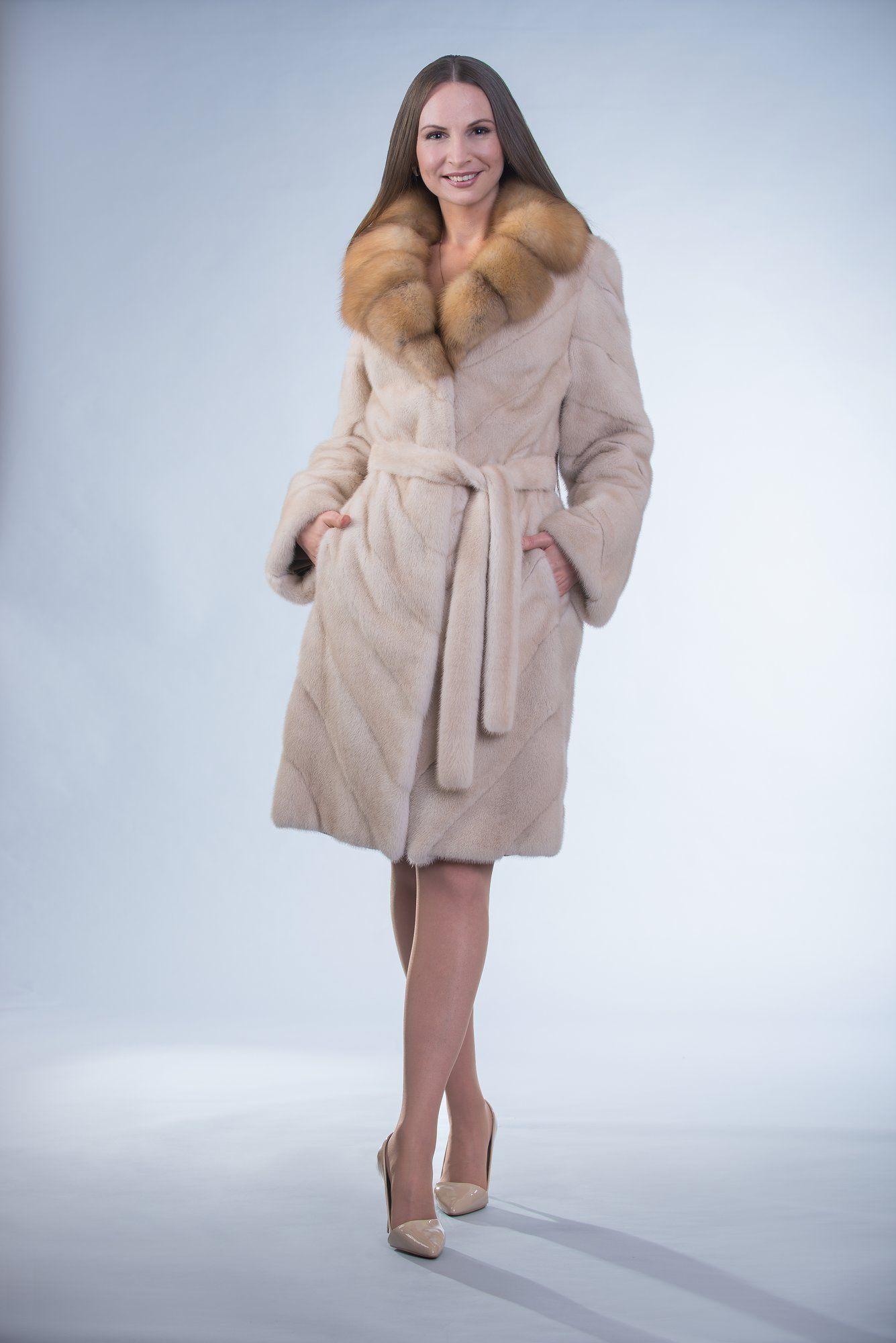 Шуба из норки с воротником фото