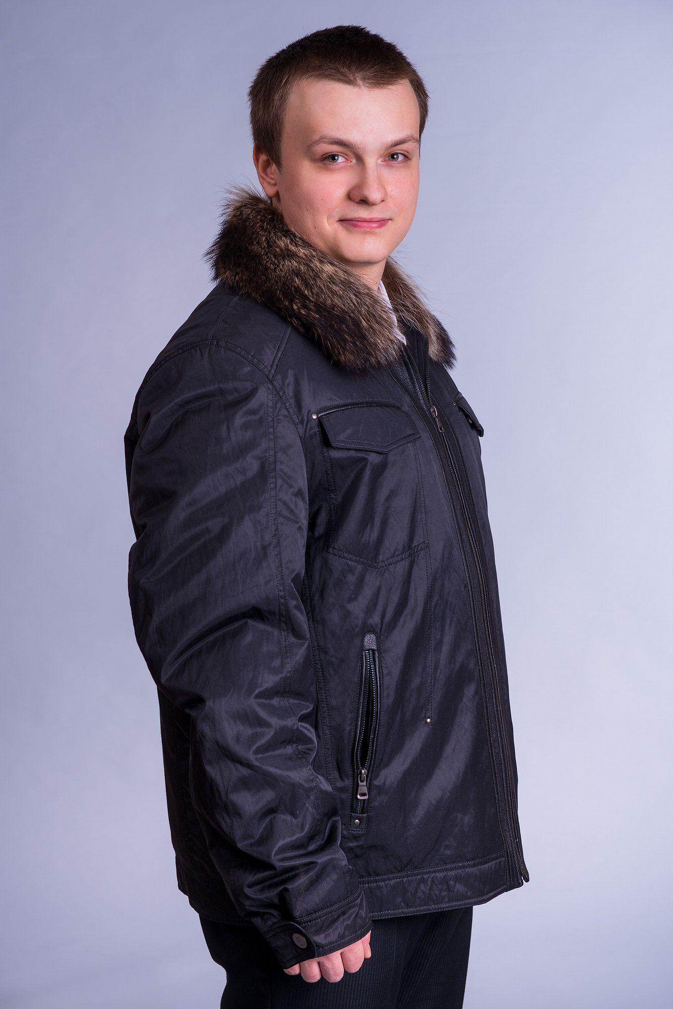 Пуховик с енотом. фото