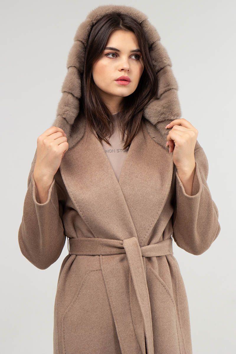 Кашемировое пальто с отделкой из норки фото