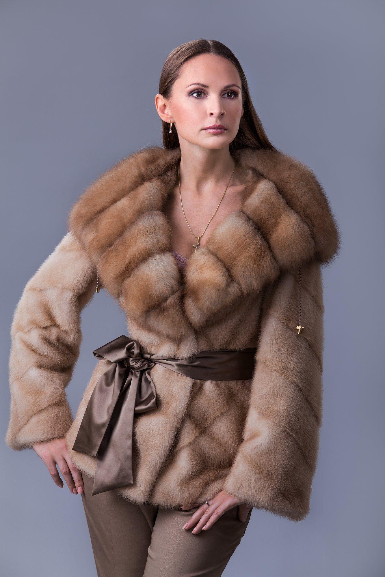 Шуба из норки с капюшоном фото