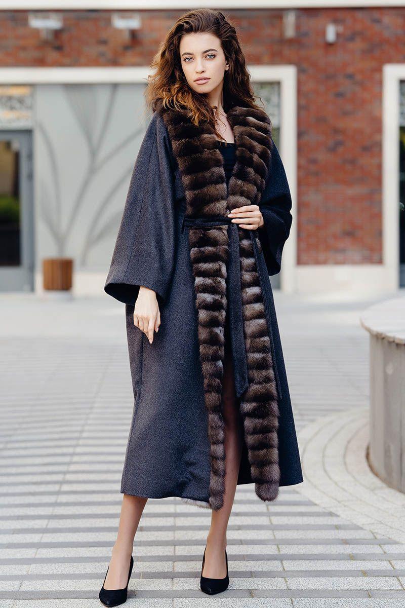 Кашемировое пальто с соболем фото