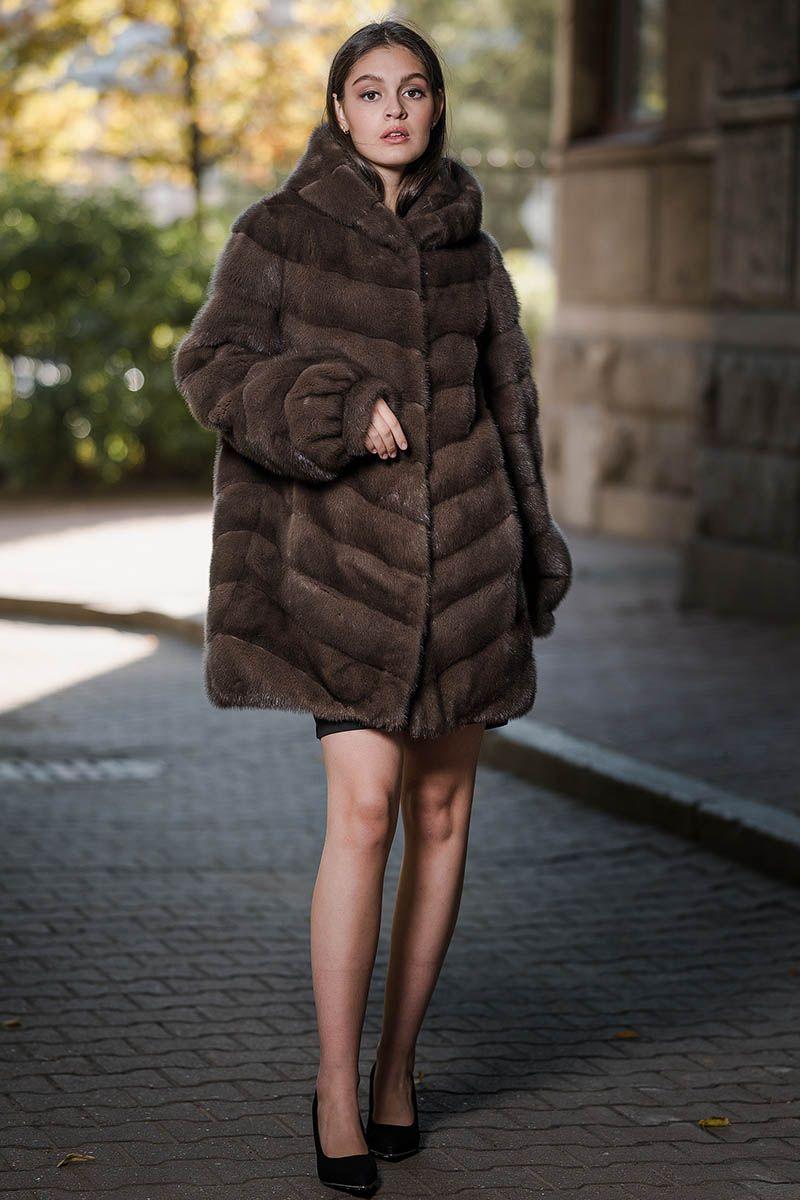 Норковая шуба с капюшоном фото