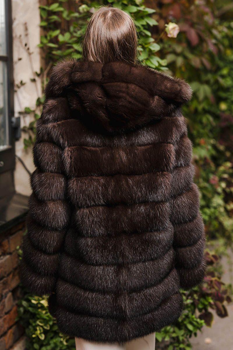 Шуба из куницы с капюшоном фото