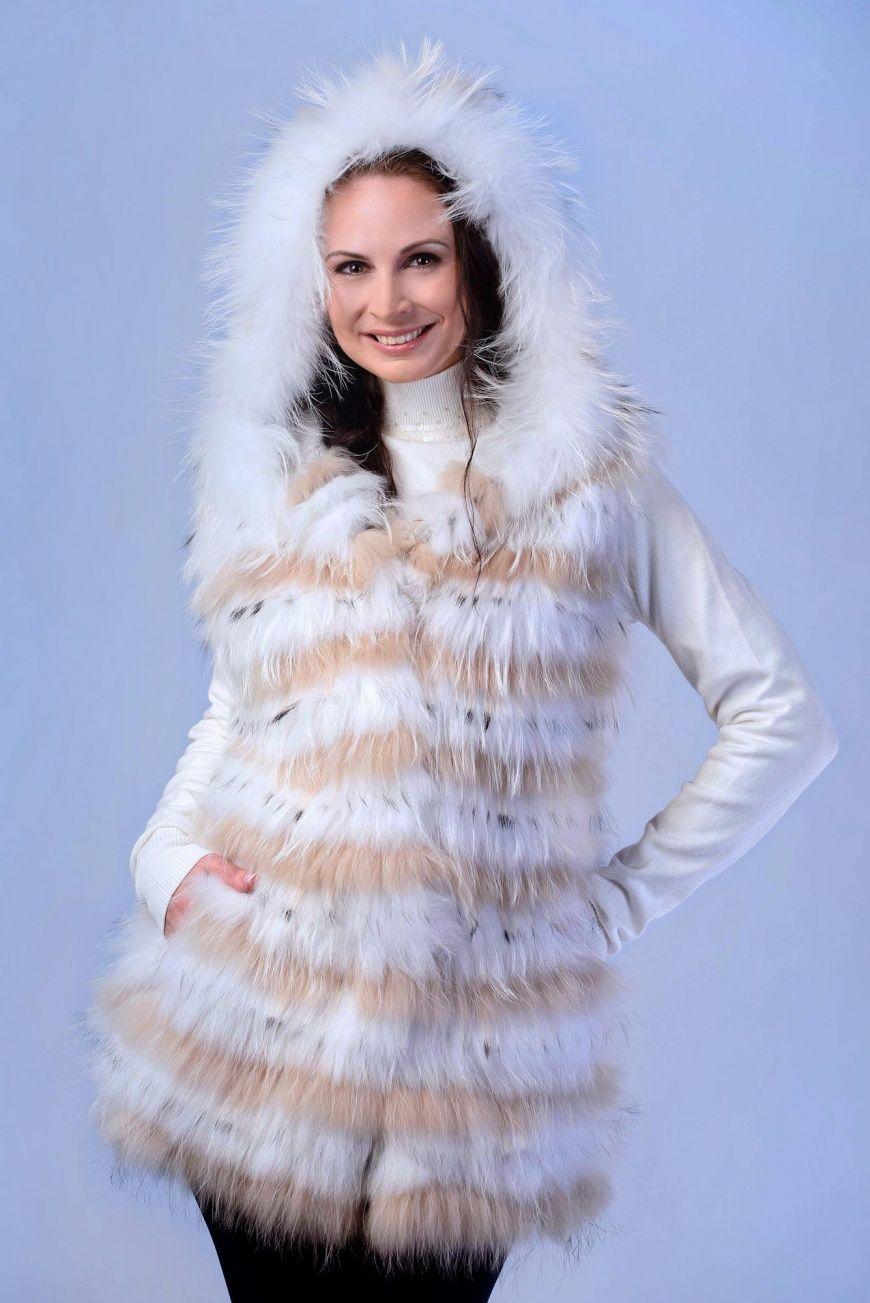 Шуба из полярной лисы фото