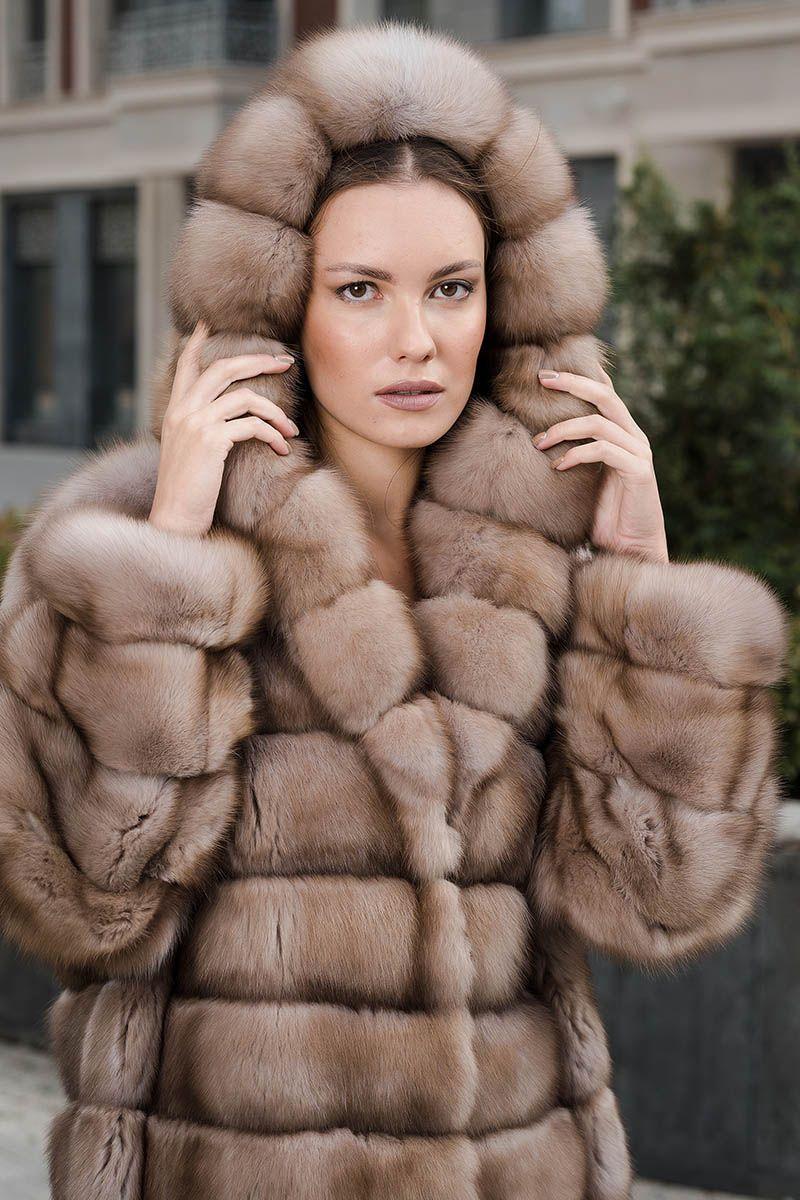 Шуба из баргузинского соболя с капюшоном фото