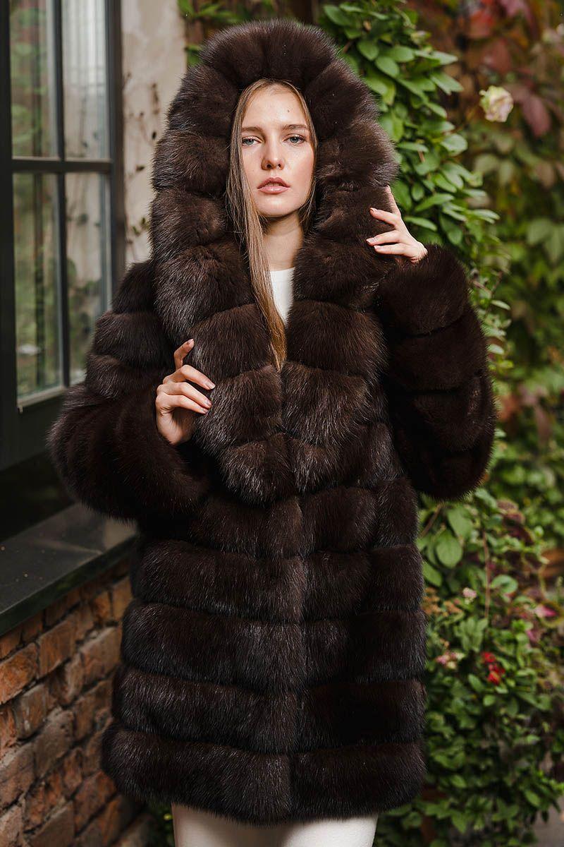 Шуба из куницы с капюшоном фото