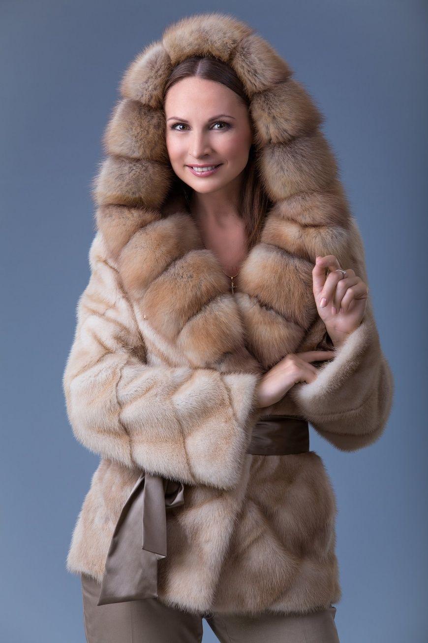 Шуба из норки с капюшоном фото