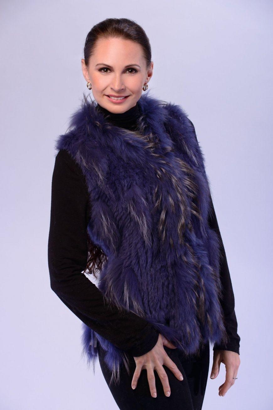 Жилет вязаный из меха лисы фото