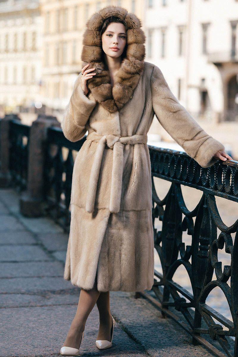 Норковая шуба с капюшоном из куницы фото