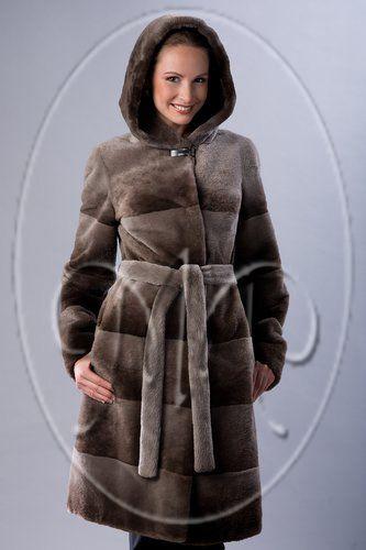 Бобровая шуба с капюшоном фото