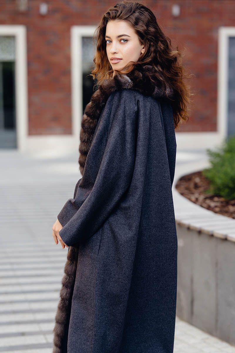 Кашемировое пальто с соболем фото