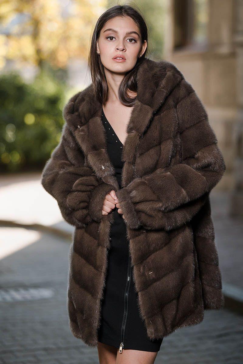 Норковая шуба с капюшоном фото