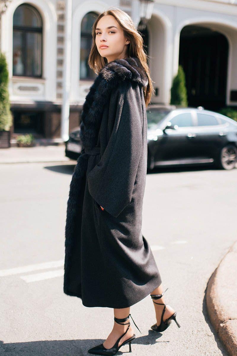 Пальто из кашемира с соболем фото