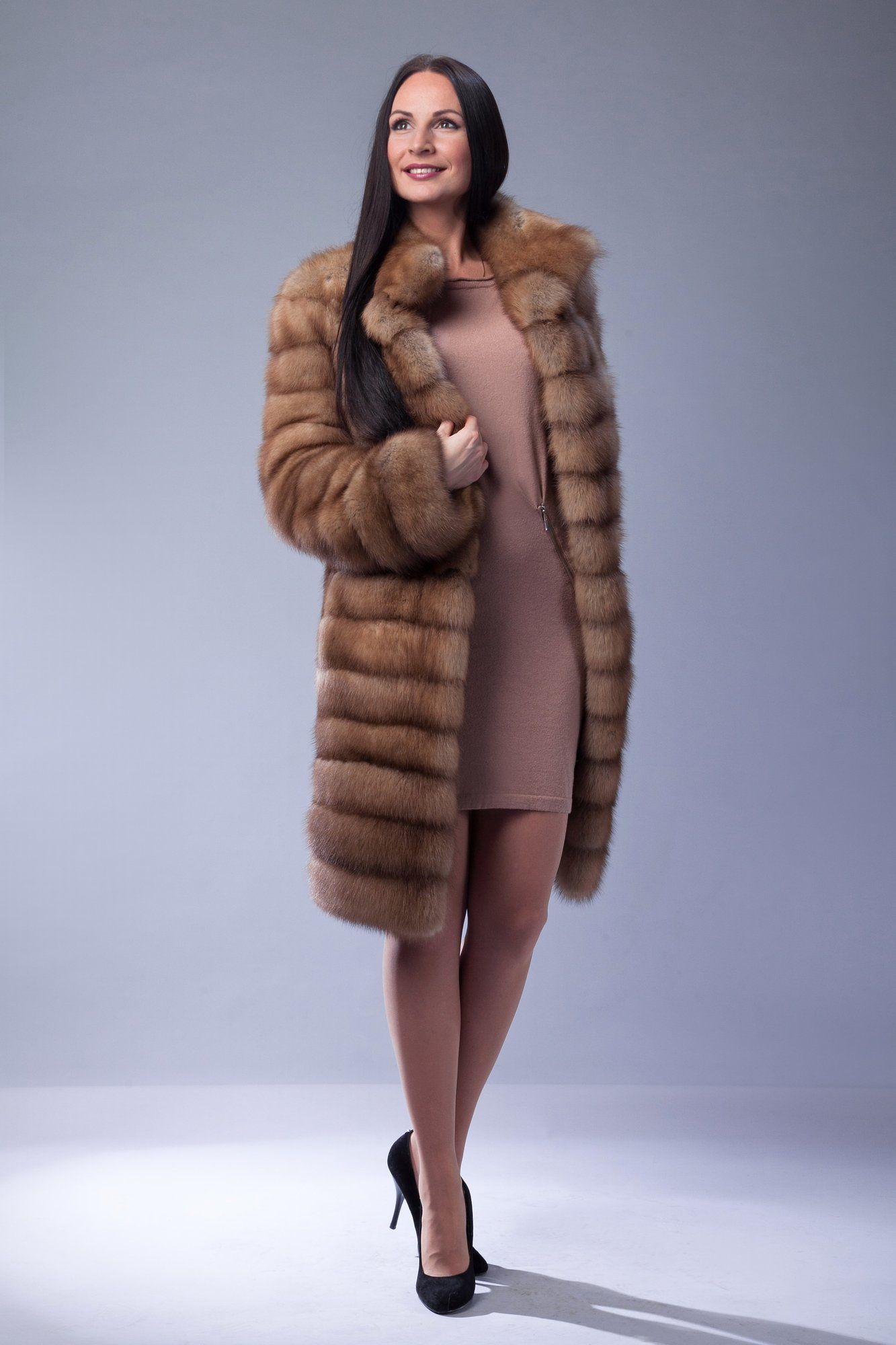 Шуба из куницы с воротником стойка фото