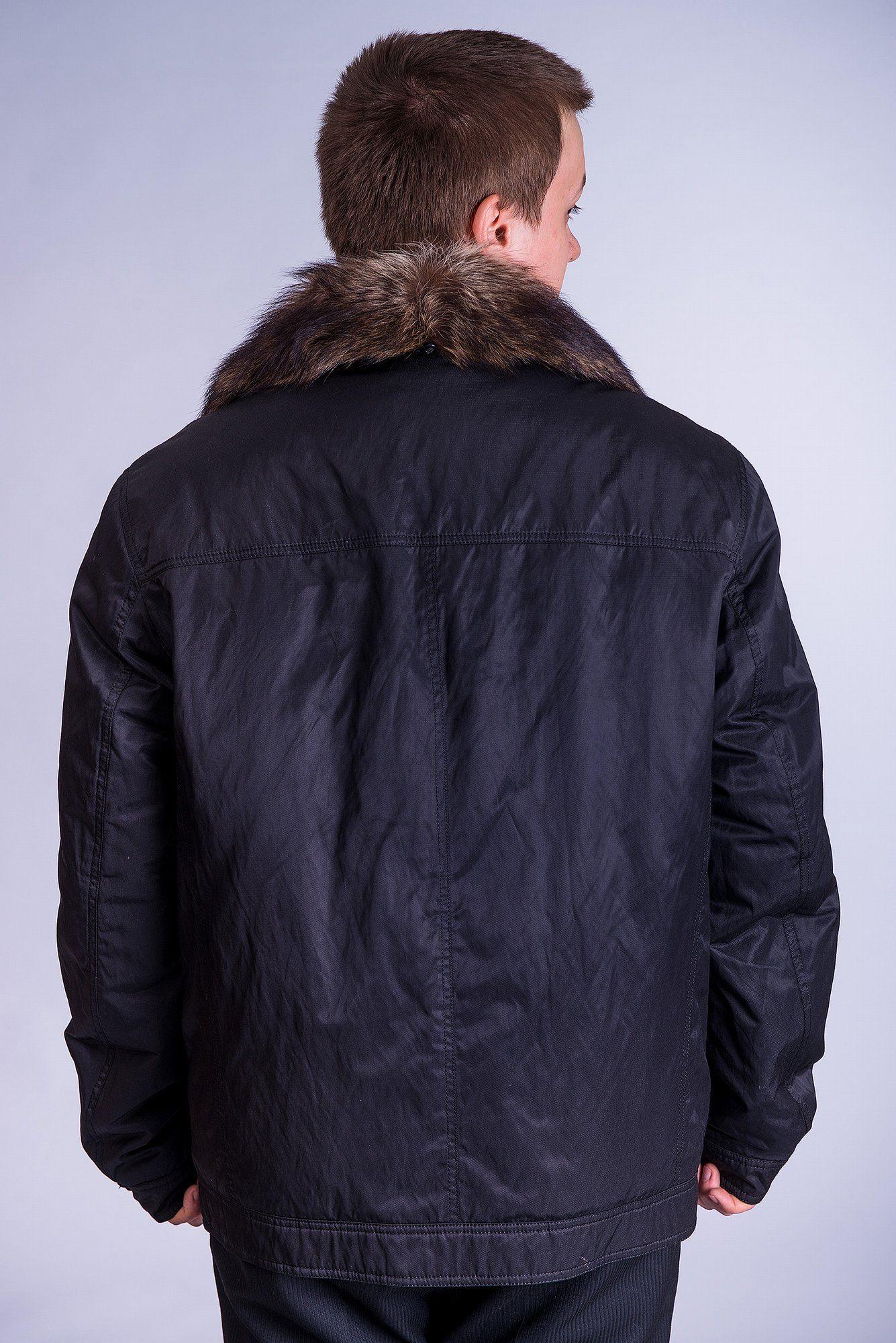 Пуховик с енотом. фото