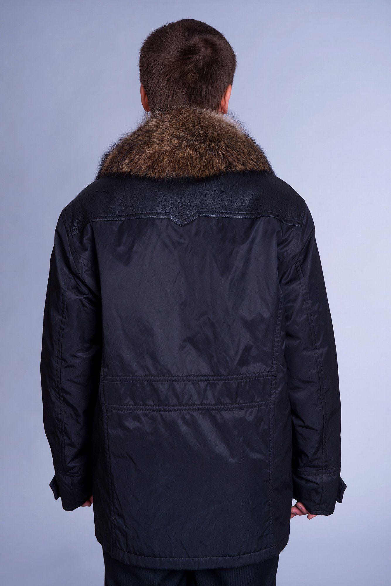 Пуховик с енотом. фото