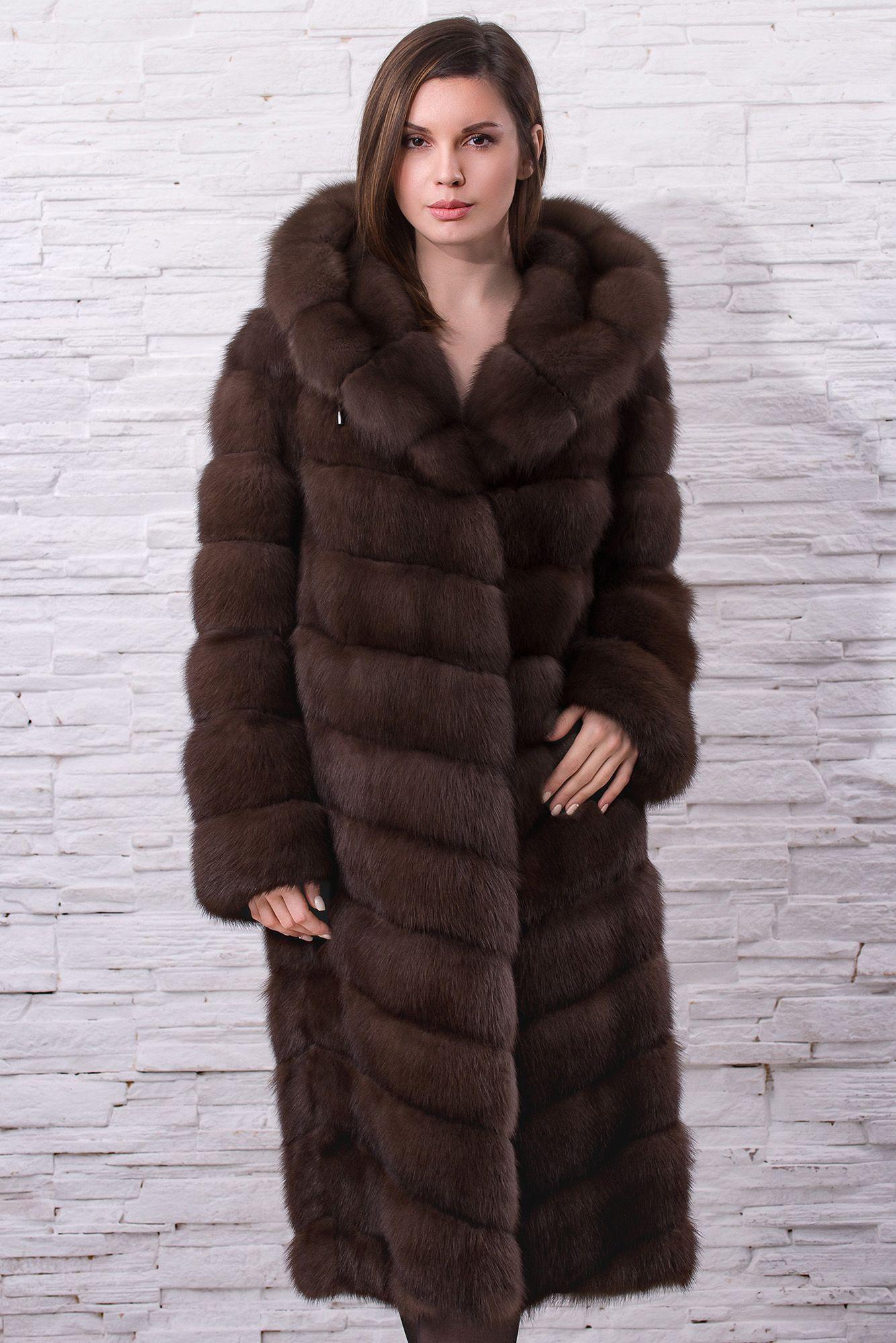Пальто женское из меха куницы фото