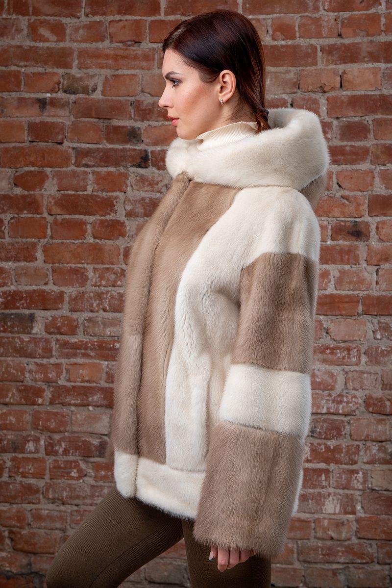 Норковая куртка с капюшоном фото