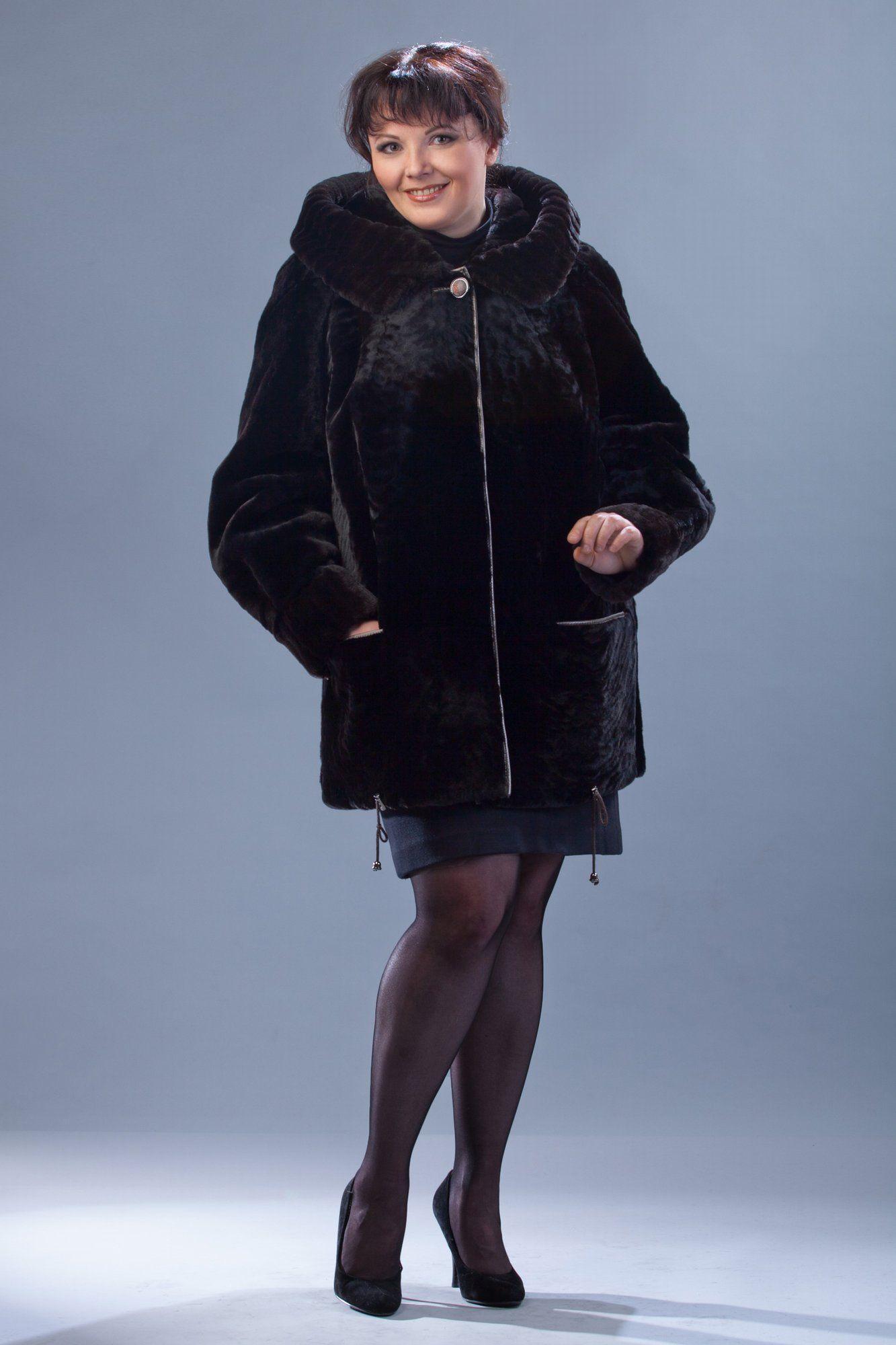 Шуба из овчины с капюшоном фото