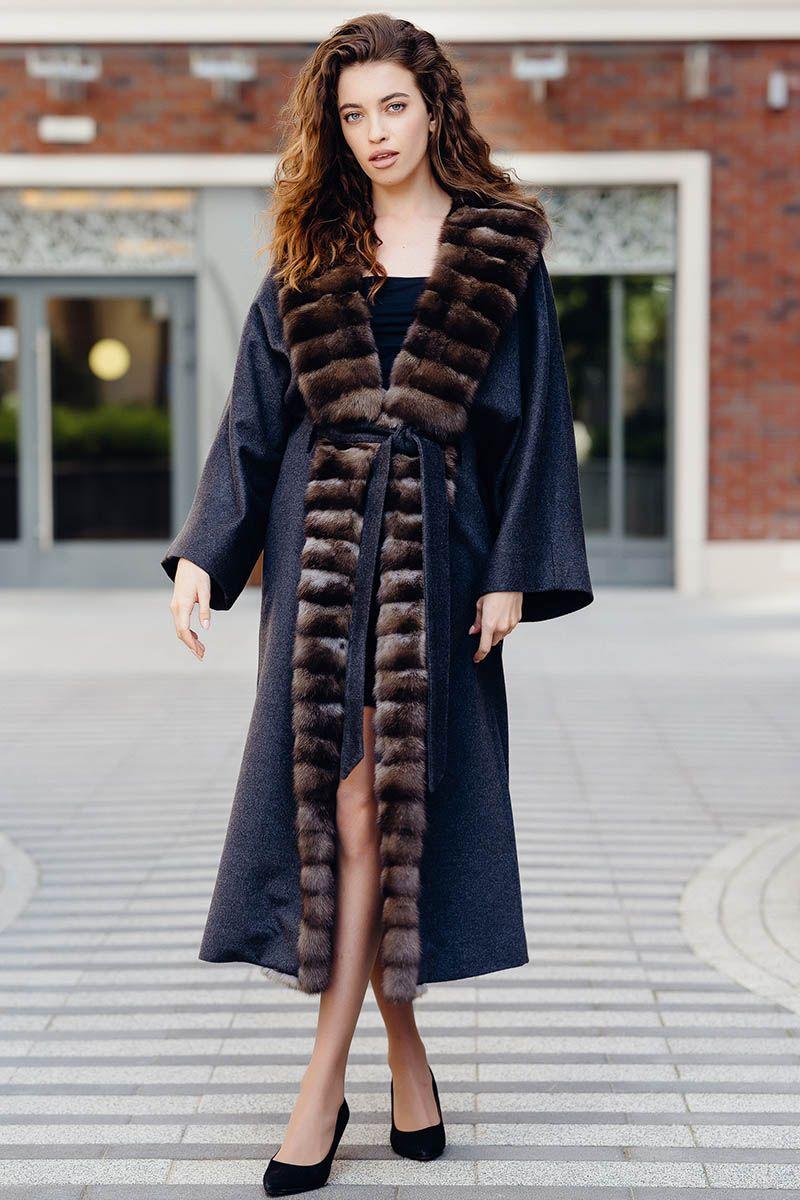 Кашемировое пальто с соболем фото